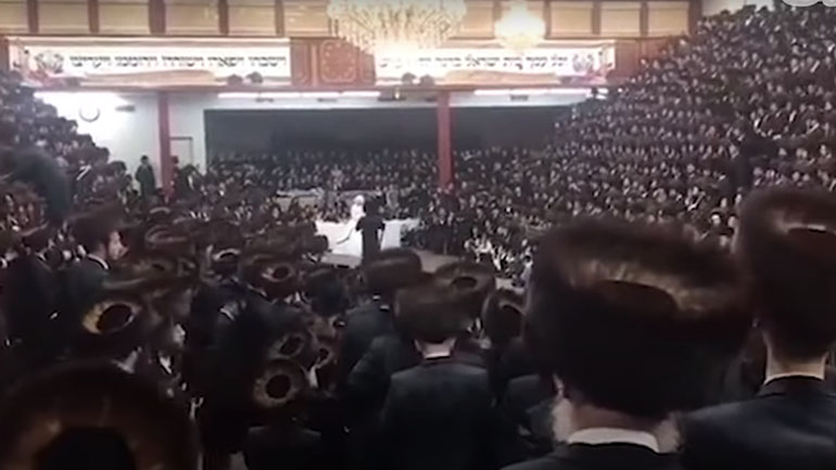 ΗΠΑ: Πρόστιμο 15.000 δολαρίων θα επιβληθεί σε συναγωγή έπειτα από γάμο χασιδιστών με χιλιάδες συμμετέχοντες